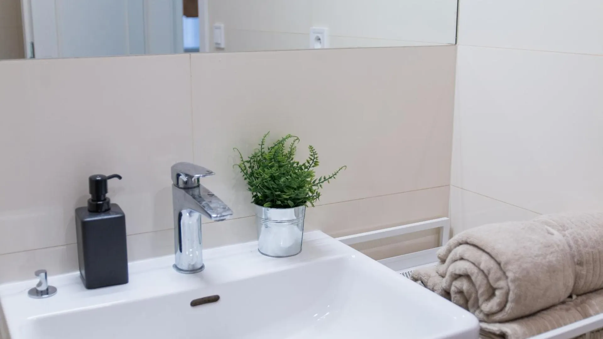 Cozy Apartment By Wenceslas Square Prag Tjeckien