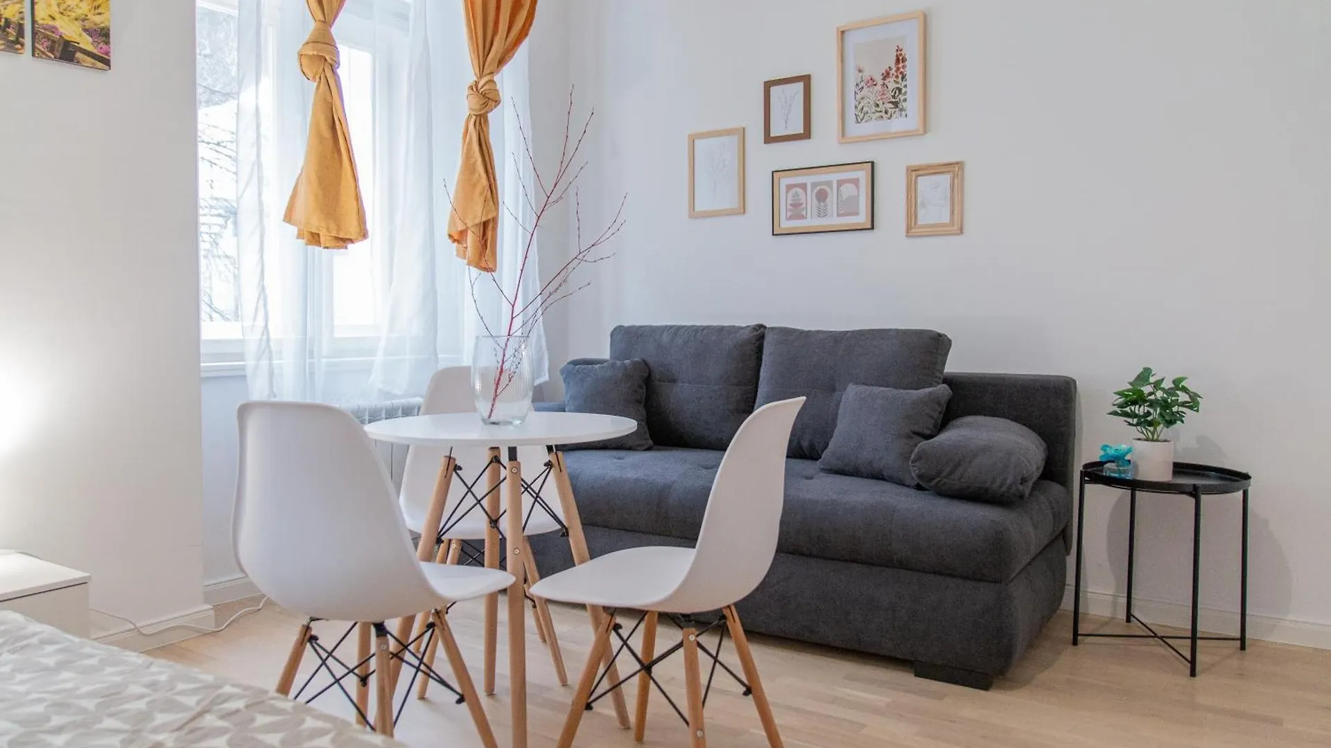 Cozy Apartment By Wenceslas Square Prag